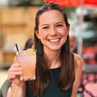 Profile Picture of Clare Blake (@clare.blake) on Instagram