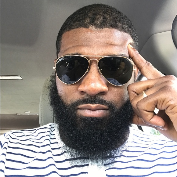 Harvey Bluitt - Poshmark Profile Picture of Harvey Bluitt (@jerseyblu) on Poshmark