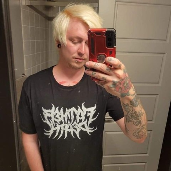 Profile Picture of Adam Dunajtschik (@dead_end_roads) on Poshmark