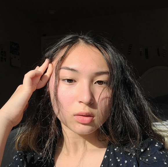 Profile Picture of Leah Wohlfert (@whoisleahbeth) on Poshmark