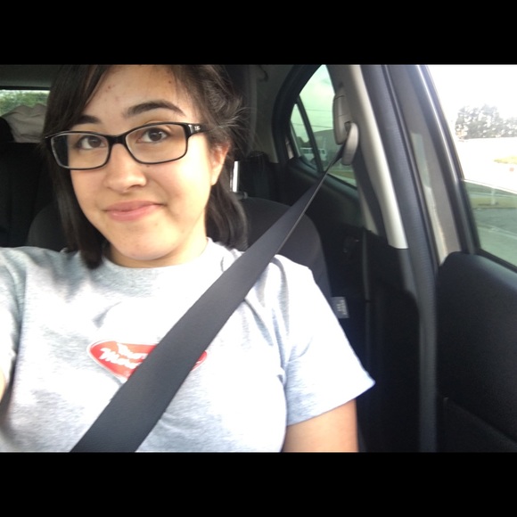 Profile Picture of Mariana Toledo (@mtoledo23) on Poshmark