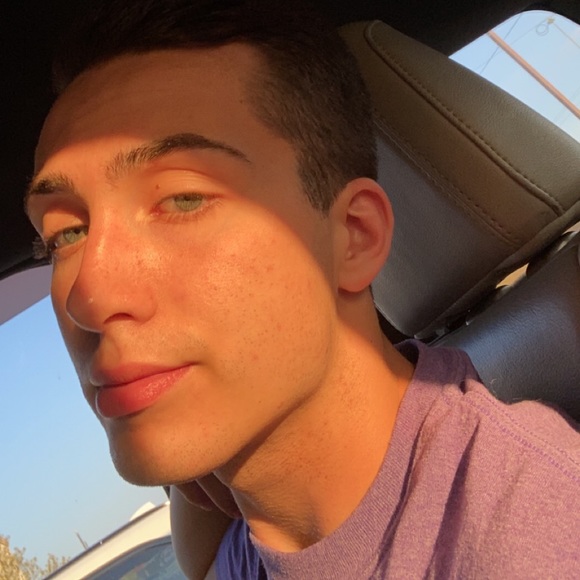 Joshua Depoty - Poshmark Profile Picture of Joshua Depoty (@joshuadepoty) on Poshmark