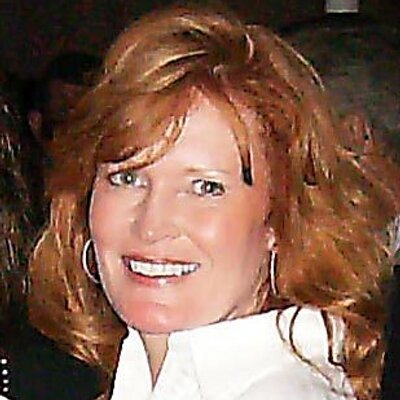 Profile Picture of Mary Cawley (@BridalAttendant) on Twitter