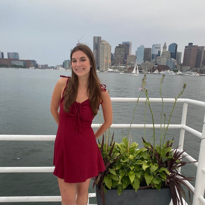 Profile Picture of Linds :) (@@lindsey_gunter) on Tiktok