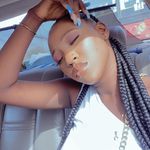 Profile Picture of Amanda Renner-Lewis (@bloomy_amanda) on Instagram