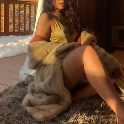 Profile Picture of B (@bea22rodriguez) on Twitter