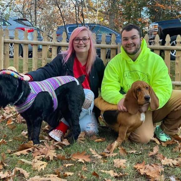 Profile Picture of Aj Lehman (@ajyvonne) on Poshmark