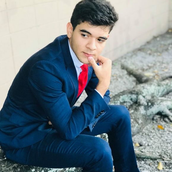 Profile Picture of Kenneth Graterol (@kennethgraterol) on Poshmark