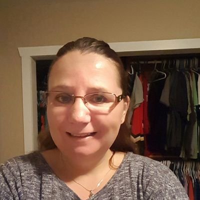Profile Picture of Deanne Mancuso (@@deez1971) on Twitter