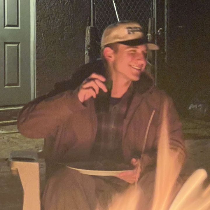 Profile Picture of scott (@scottmahannah) on Tiktok