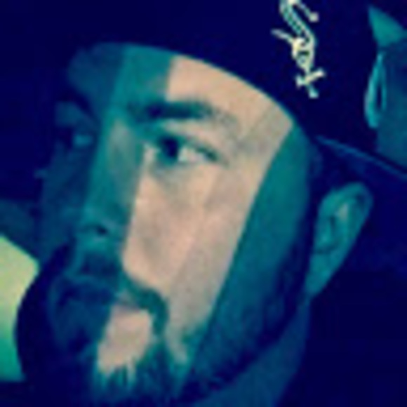 Profile Picture of Adam Braska (@robertbraska) on Poshmark