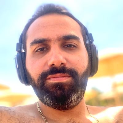 Profile Picture of Why..? (@peter_danial) on Twitter