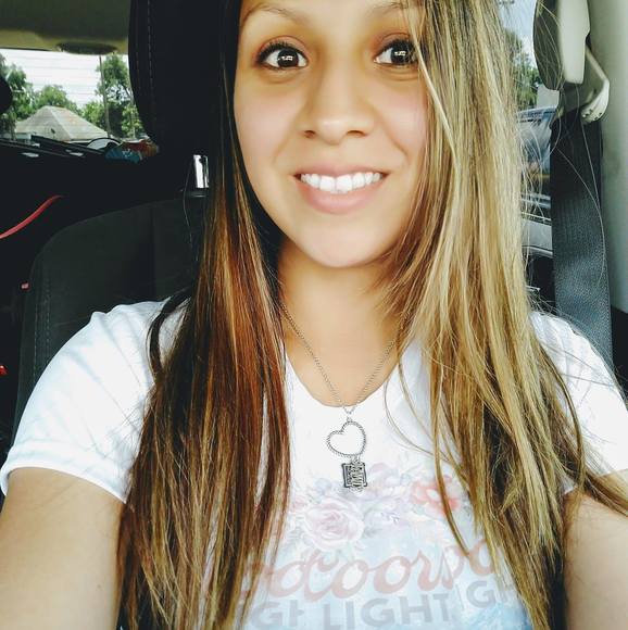 Profile Picture of Josefa Campos (@jomi11) on Poshmark