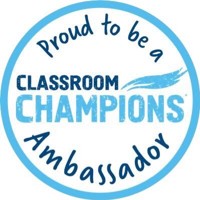 Profile Picture of Jennifer MacIsaac (@JenneNayy) on Twitter