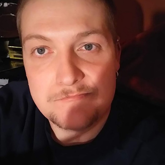 Profile Picture of Ronald Sampsell (@juggaloron21) on Poshmark