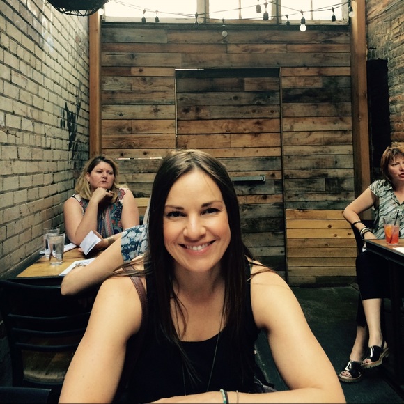 Profile Picture of Allison Mazanec (@allisonmazanec) on Poshmark