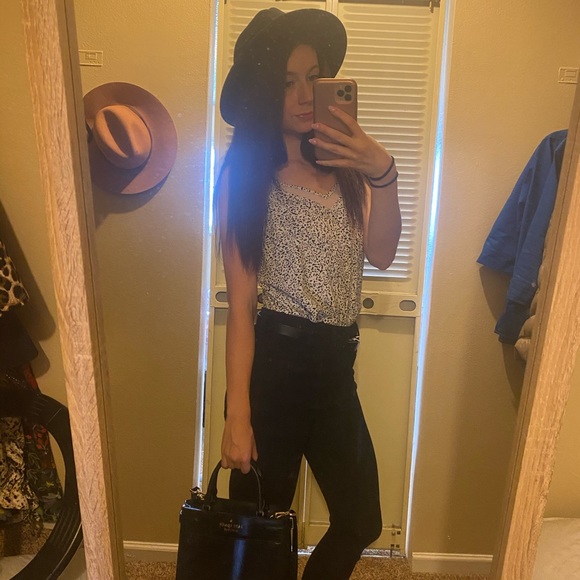 Profile Picture of Alisha David (@alisha_david) on Poshmark