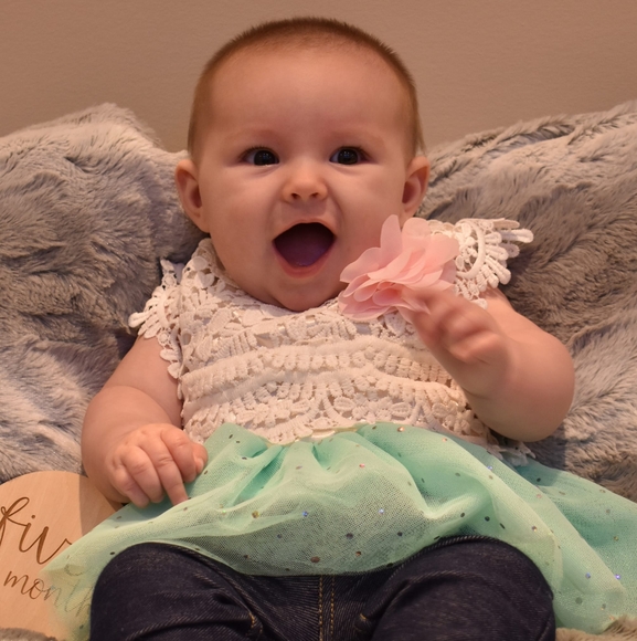 Profile Picture of Emilie Gerndt (@emaeg193) on Poshmark