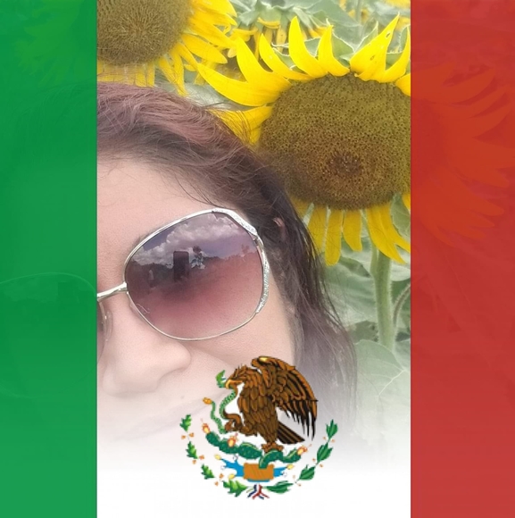 Vanessa Macrunnels-hernandez - Poshmark Profile Picture of Vanessa Macrunnels-hernandez (@chicana1984_23) on Poshmark