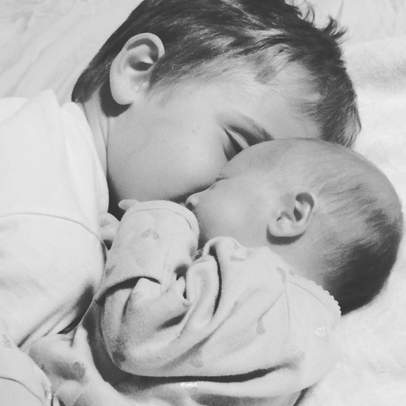 Profile Picture of Anne Witte (@avictoria24) on Poshmark