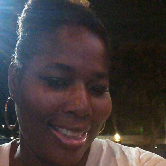 Profile Picture of Charlene Foster (@cfoster65) on Poshmark