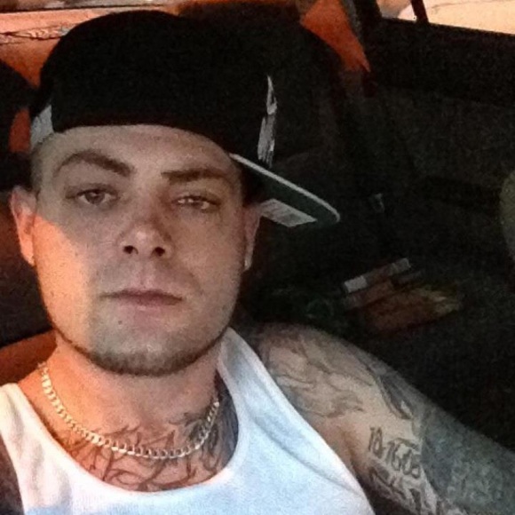 Profile Picture of Ian Longfield (@moneybagyo260) on Poshmark