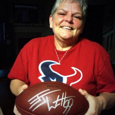 Profile Picture of Lisa Gregg (@lisagregg44) on Twitter