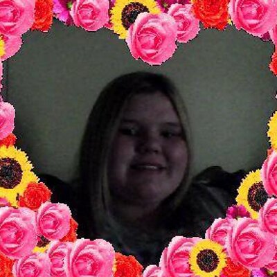 Profile Picture of Haley Capps (@iloveWWE1997) on Twitter