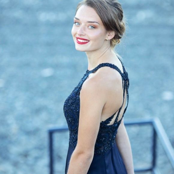 Profile Picture of Anabelle Chrétien (@anabellech9) on Poshmark