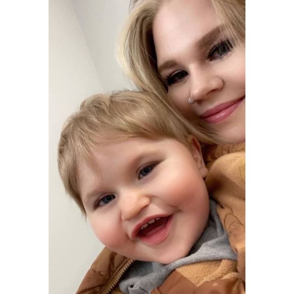 Profile Picture of Bailee Valstad (@baileeamylions) on Poshmark