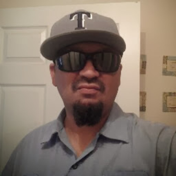 Profile Picture of Tonyrodriguez2112 (@rockness2112) on Poshmark