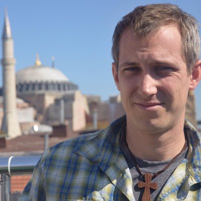 Profile Picture of Cameron West (@padrecam) on Twitter