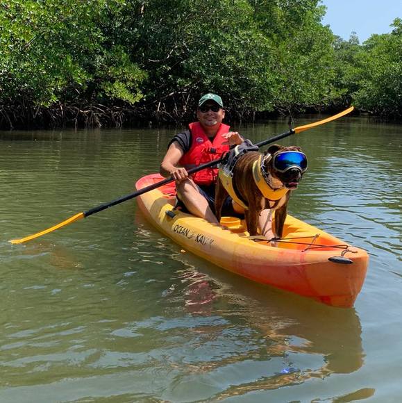 Profile Picture of Claudio Navarro (@cgonzalez_00) on Poshmark