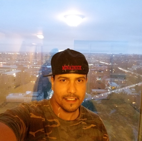 Profile Picture of Alex Lopez (@alexlopez572) on Poshmark