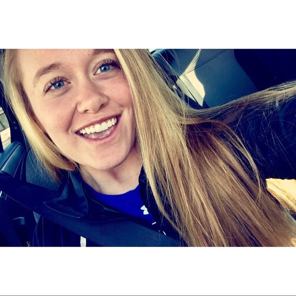 Profile Picture of Madison Straka (@mstraka4) on Poshmark