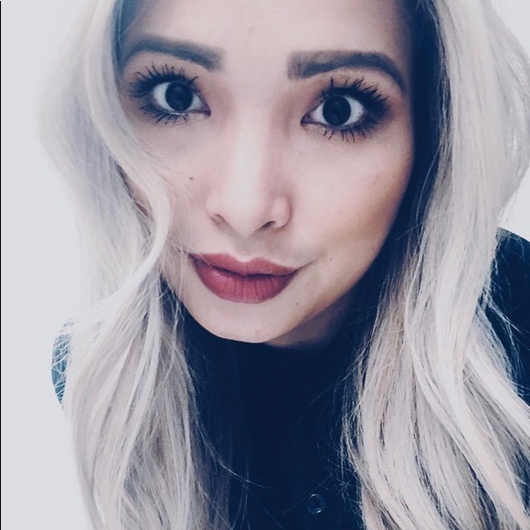 Profile Picture of Sinoun Tep (@sinountep) on Poshmark