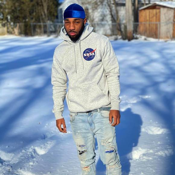 Profile Picture of Eric Hesterly (@ehesterly817) on Poshmark