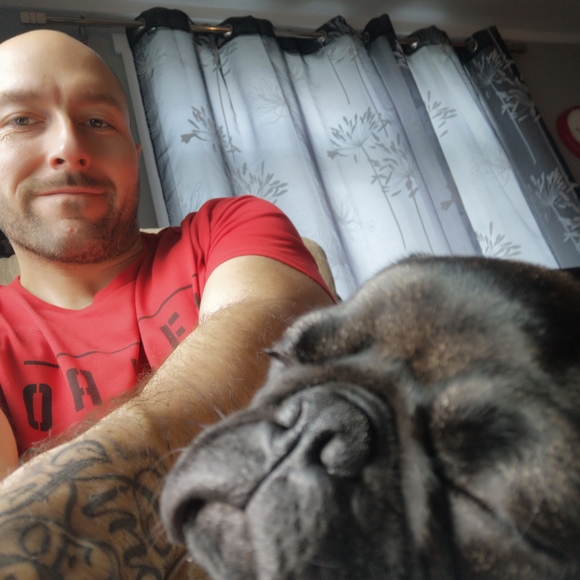 Profile Picture of Robert Harel (@joblox2121) on Poshmark