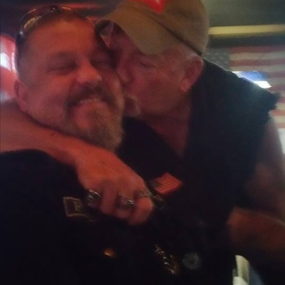 Ferd Booras - Poshmark Profile Picture of Ferd Booras (@ferdbooras) on Poshmark