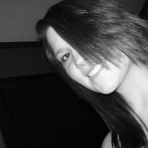 Profile Picture of Nicole Loving (@rockybalboa03) on Myspace