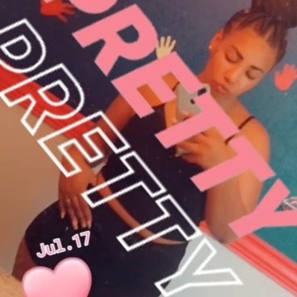 Profile Picture of Jazmyne Washington (@jazmynewashi817) on Poshmark