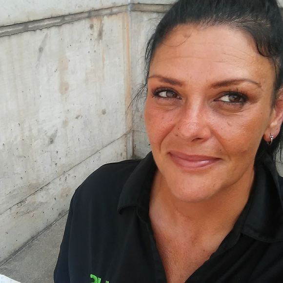 Profile Picture of Paula Newcomer (@paulanewcomer) on Poshmark