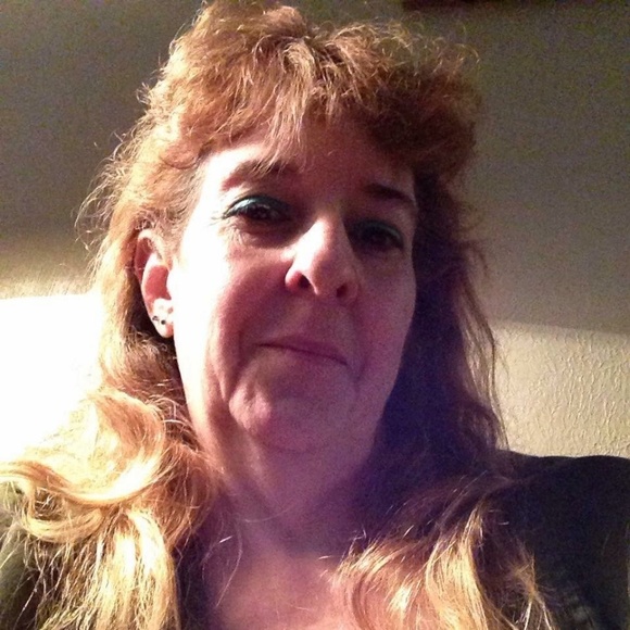 Profile Picture of Cathy Lamb (@cwbywntd) on Poshmark