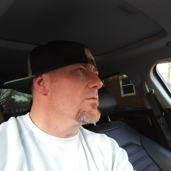 Profile Picture of Lance Finkel (@lancefinkel24) on Poshmark