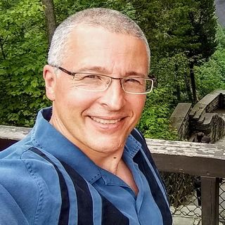 Profile Picture of scott hamula (@scotthamula) on Instagram