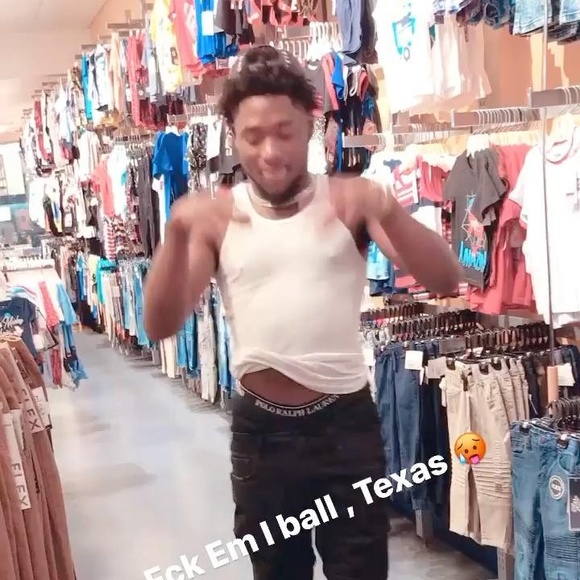 Profile Picture of Eric Rivers (@eric_rivers) on Poshmark