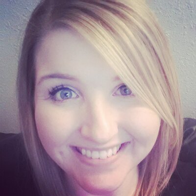 Profile Picture of Julia Coon (@jecoon88) on Twitter