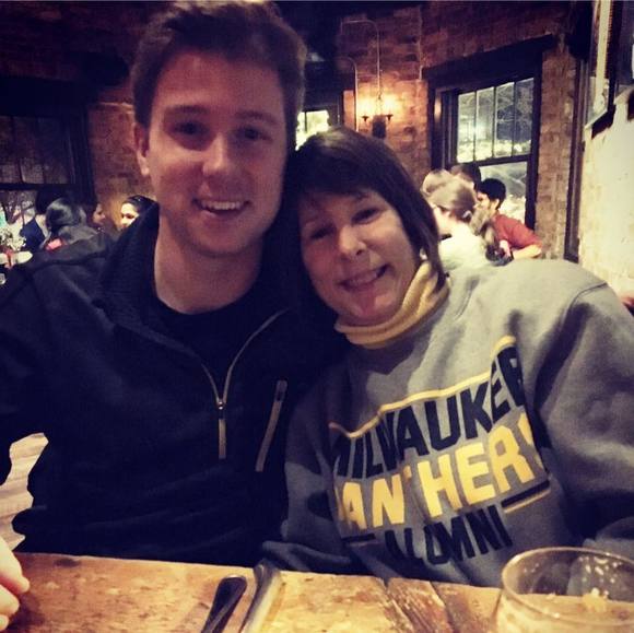 Profile Picture of Alec Wingender (@alecwingender) on Poshmark