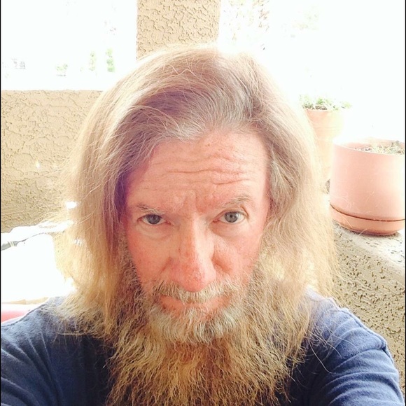 Profile Picture of Edward Zaetz (@edwardzaetz) on Poshmark