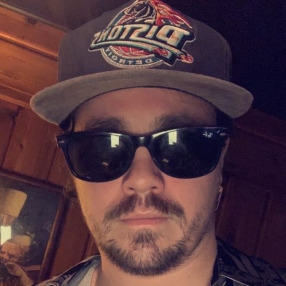 Profile Picture of Jack Stubbs (@stubbynte) on Poshmark